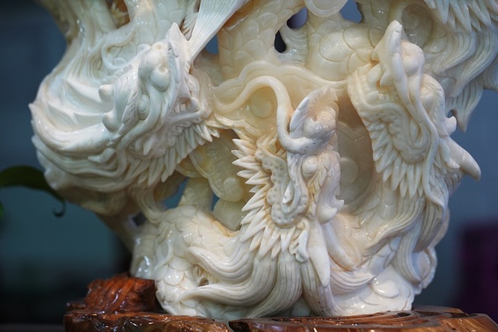 Chiêm ngưỡng bức Cửu Long Tranh Châu bằng vỏ sò nghìn năm tuổi - 2