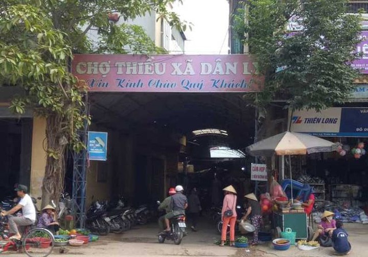 Chính quyền thông báo cấm, hàng trăm sạp thịt lợn tại chợ “gác thớt” - 3