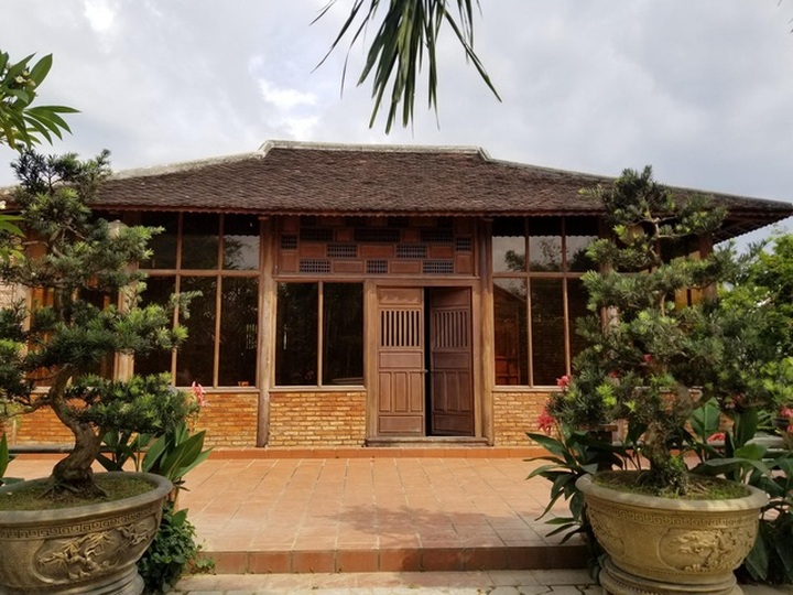 Choáng ngợp “biệt phủ” gỗ hoành tráng rộng 1300m2 ở Nha Trang - 2