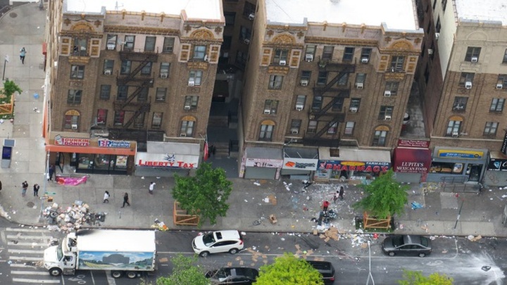 Chủ cửa hàng khóc ròng vì nạn cướp phá, hôi của trong biểu tình ở Mỹ - 2