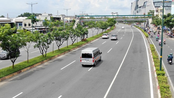 Chung cư trăm hoa đua nở dọc đại lộ đẹp nhất Sài Gòn - 17