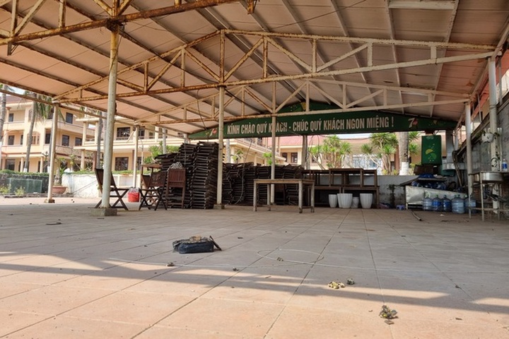 Còn đâu cảnh sôi động, loạt nhà hàng vẫn đóng cửa, treo bảng sang nhượng - 9