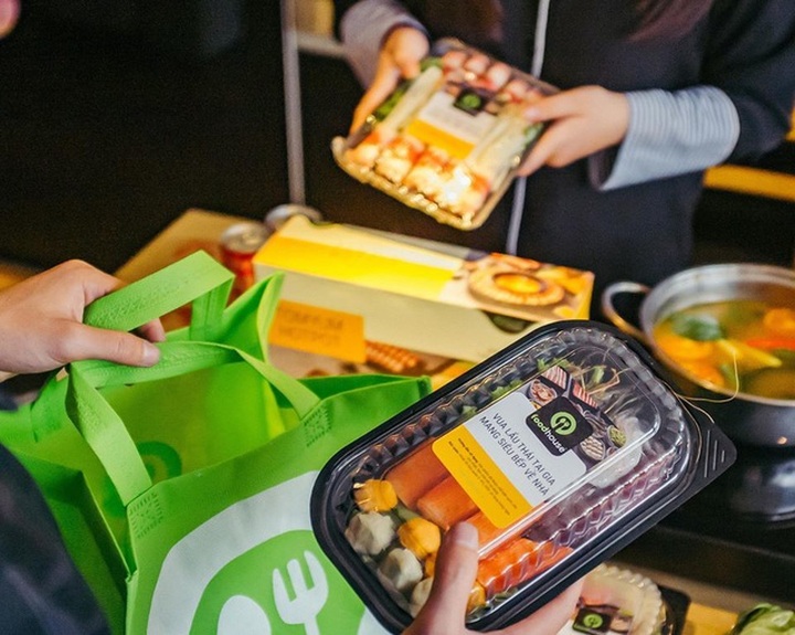 Con gái sang chảnh mua tôm hùm, nho Mỹ ship thẳng về quê cho mẹ - 1