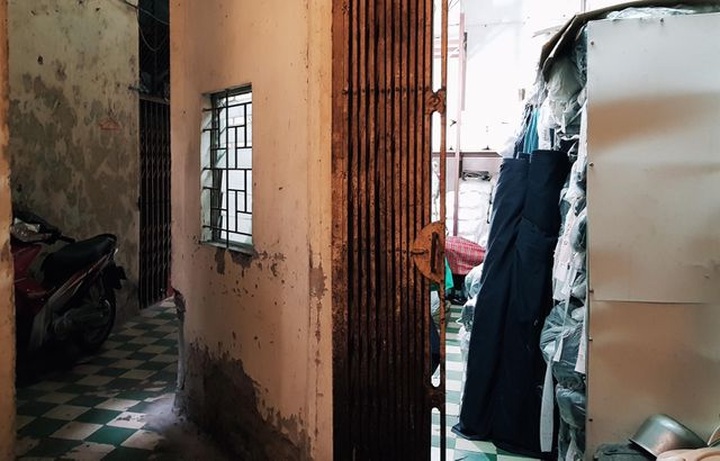 Cuộc sống bên trong những con ngõ chỉ vừa một người đi ở Hà Nội - 6