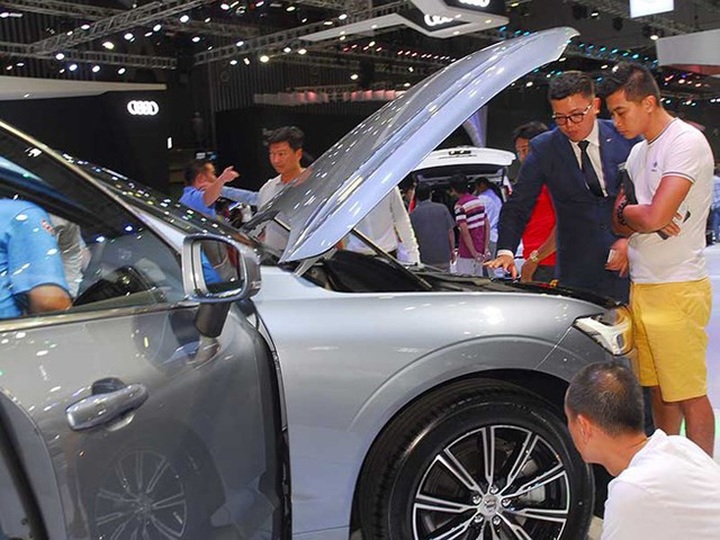 Mùa xe cuối năm dân Việt ồ ạt đi mua sắm xe nên các hãng đều có doanh số rất cao