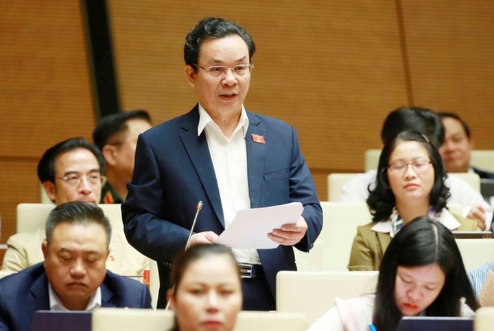 Đại biểu Quốc hội nêu “bất bình đẳng” trong thu phí đường bộ - 1