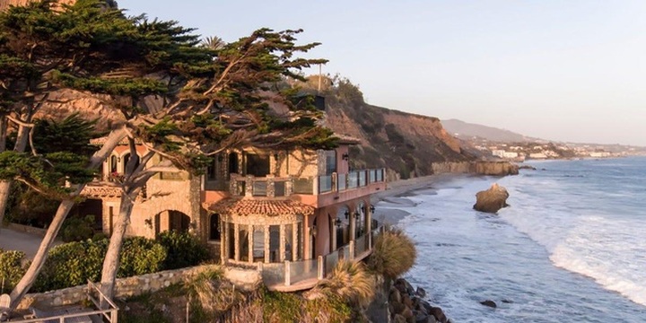 Đại gia bạo tay chi tiền mua nhà như sắp rơi bên vách đá - 1