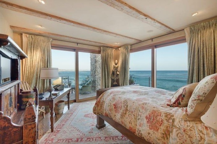 Đại gia bạo tay chi tiền mua nhà như sắp rơi bên vách đá - 6