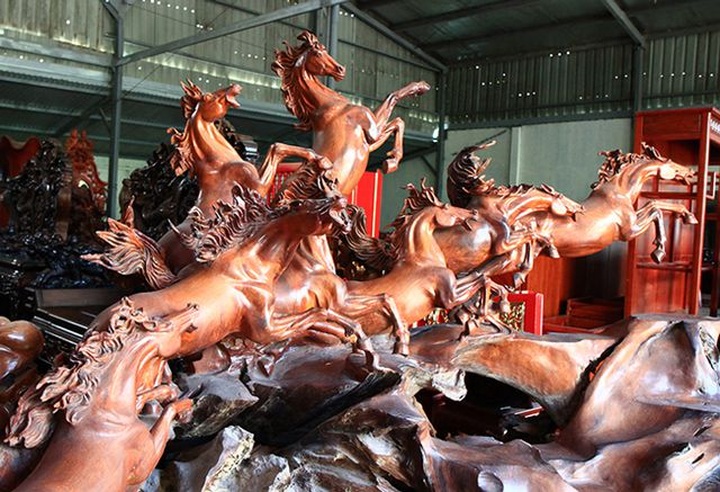 Đại gia chi 7 tỷ đồng vẫn không mua được tác phẩm làm từ gỗ vứt đi - 2