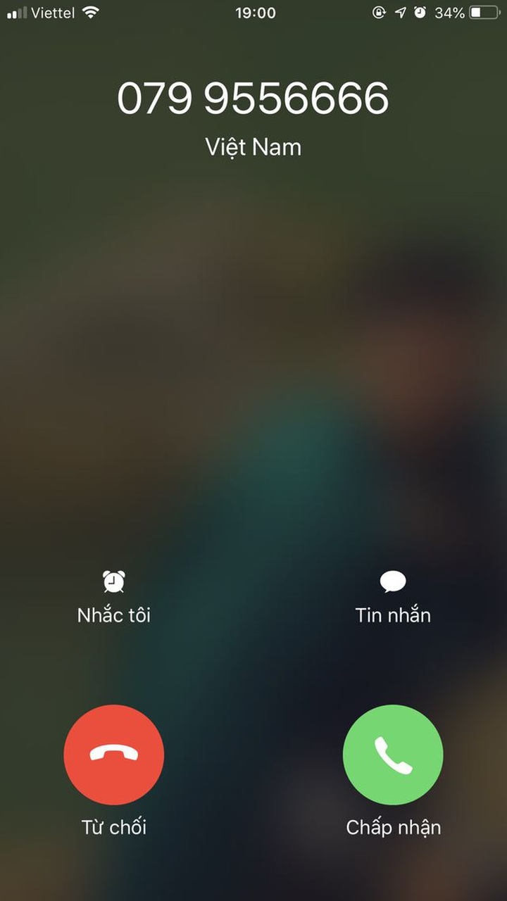 Đại gia “dỏm” thích oai, thuê sim ngũ 9 tiền tỷ đi làm “màu”? - 3