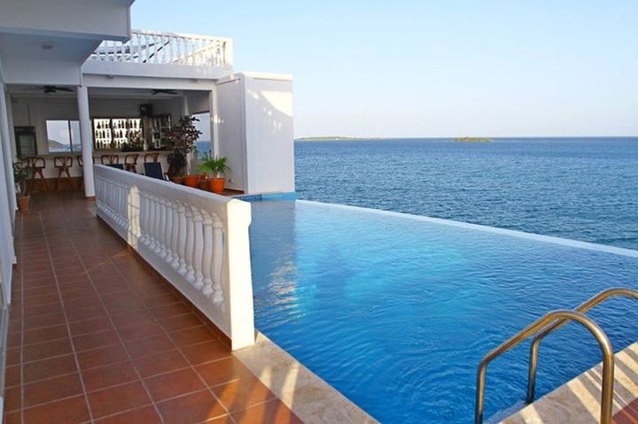 Đại gia xây biệt thự xa hoa triệu USD giữa biển, có cả bãi đỗ trực thăng - 6