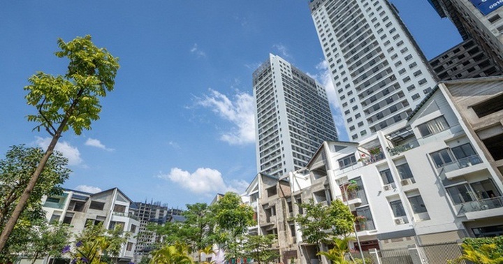 Dịch Covid-19 khiến nhà đầu tư shophouse vỡ mộng, chật vật tìm khách thuê - 2