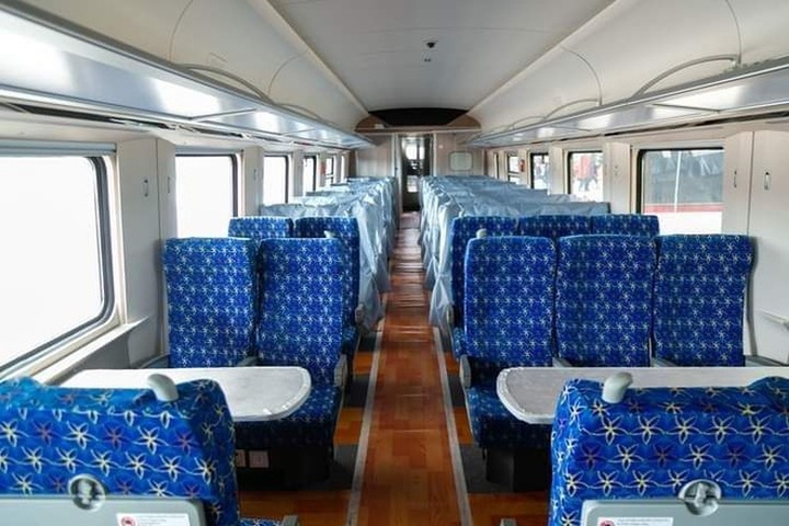 Đoàn tàu cao tốc Triệu Voi Lào mới nhận từ Trung Quốc - 10