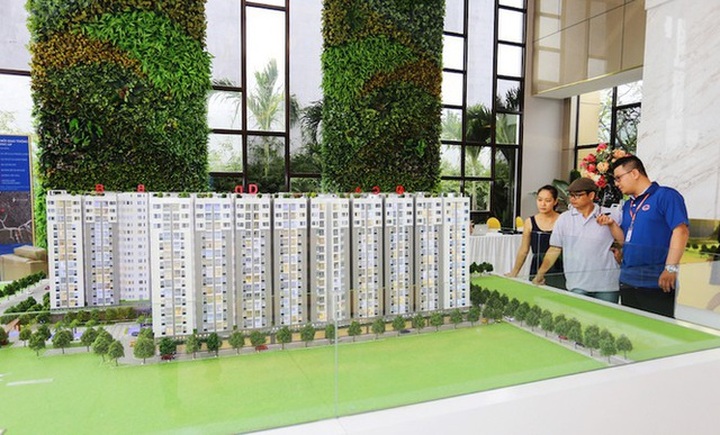 Doanh nghiệp bất động sản cắt giảm nhân viên vì dịch bệnh Covid-19 - 1