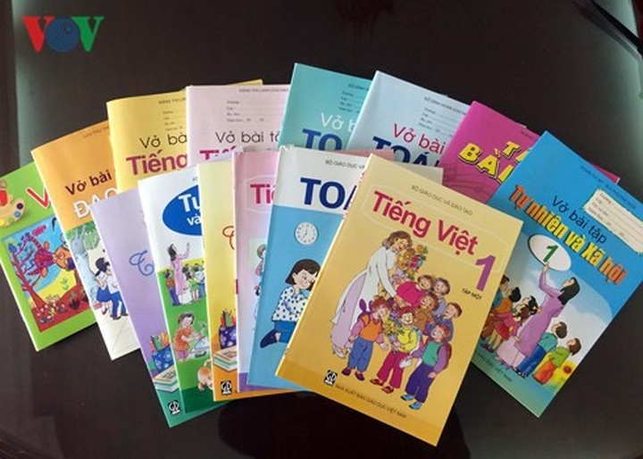 NXB Giáo dục Việt Nam trong nhiều năm qua là đơn vị độc quyền SGK (ảnh: VOV)