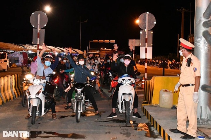 Đón dòng người di dân lớn nhất lịch sử, miền Tây lo dịch xóa sổ vùng xanh - 5