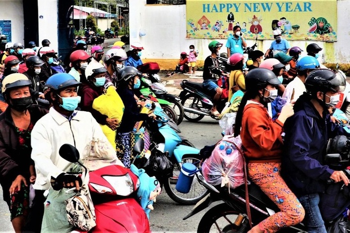 Đón dòng người di dân lớn nhất lịch sử, miền Tây lo dịch xóa sổ vùng xanh - 9