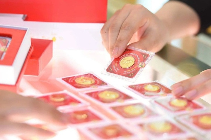 Giá vàng giảm sâu, tiền đổ vào nhiều loại tài sản có độ rủi ro cao - 1