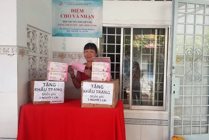 Giữa cơn sốt khẩu trang, Cần Thơ gây sốc với “miễn phí”, “chỉ tặng không bán”! - 3