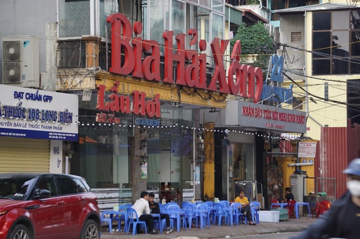 Hà Nội: Quán nhậu đìu hiu vắng khách, thất thu sau Nghị định 100 - 9