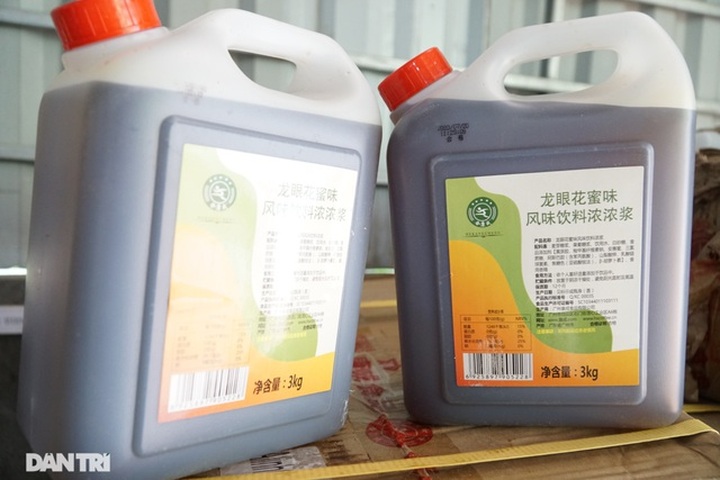 Hà Nội: Thu giữ hơn 4 tấn nguyên liệu trà sữa không rõ nguồn gốc - 6