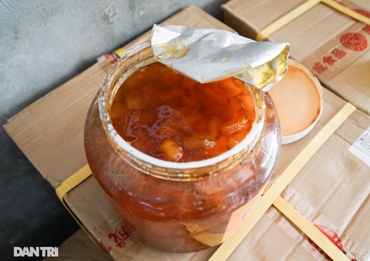 Hà Nội: Thu giữ hơn 4 tấn nguyên liệu trà sữa không rõ nguồn gốc - 7