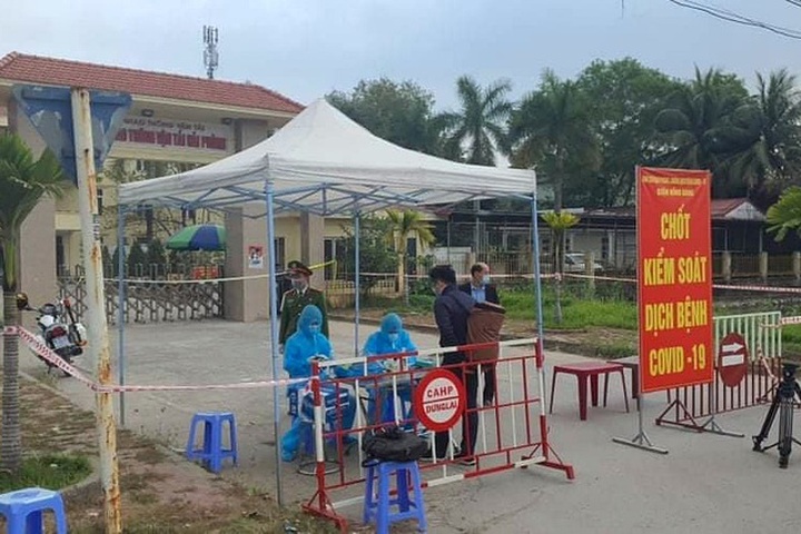 Hải Phòng phát hiện một nhân viên y tế dương tính SARS-CoV-2 - 2