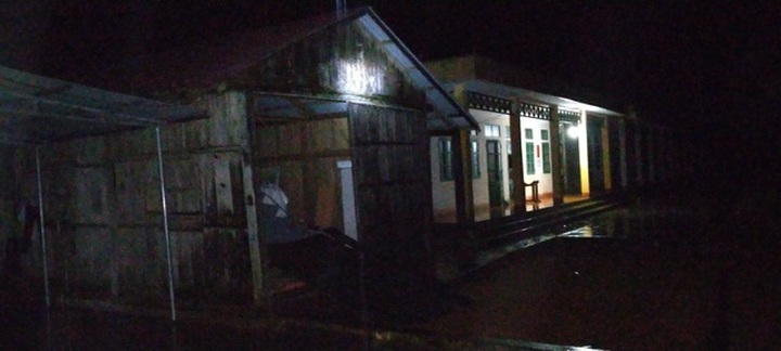 Hàng nghìn hộ dân vẫn đang phải “sống trong bóng tối” - 3