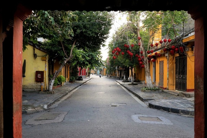Hội An cửa đóng then cài, chủ nhà hàng, khách sạn lao đao vì Covid-19 - 2