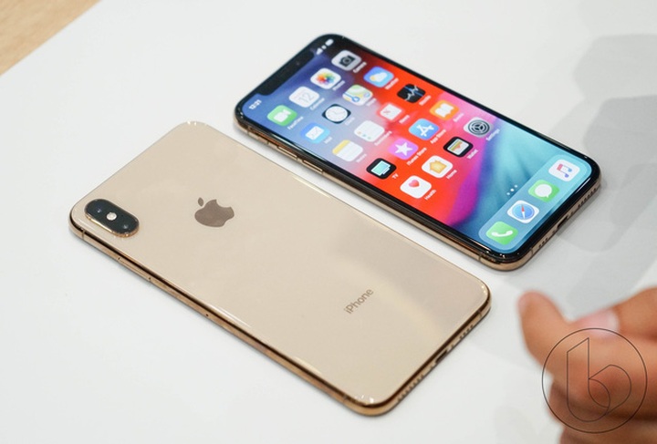 iPhone XS có nhiều nâng cấp hơn so với thế hệ iPhone X