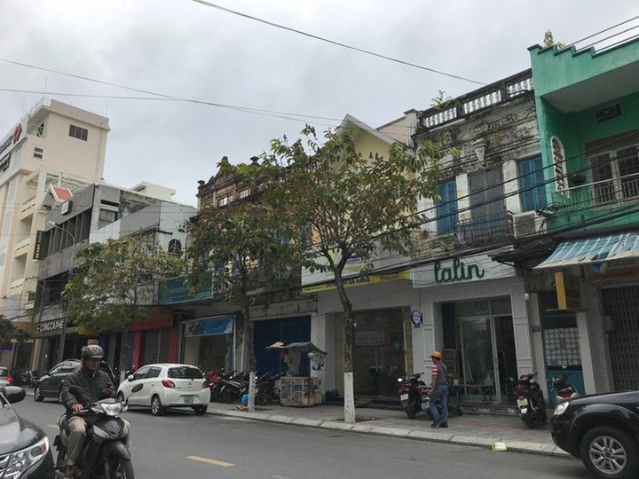 Theo UBKT Đảng uỷ VP Thành uỷ Đà Nẵng, việc ông Hồ Ánh mượn nhà của Vũ nhôm trước đây là không vi phạm những điều đảng viên không được làm