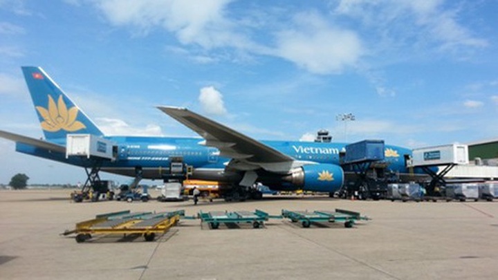 Khách rời sân bay phải tự túc phương tiện, bị thu phí cách ly - 1