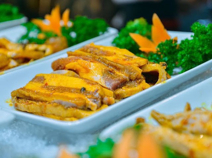 Không tăng giá phải bớt phần ăn, nhà hàng “khóc mếu vì giá thịt lợn tăng - 5