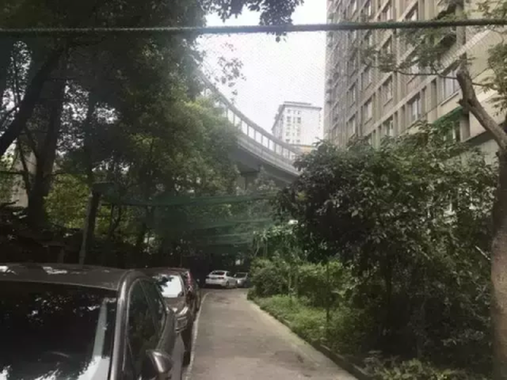 Khu tái định cư làm điều lạ đồng loạt lắp gần 50 camera hướng lên... trời - 3