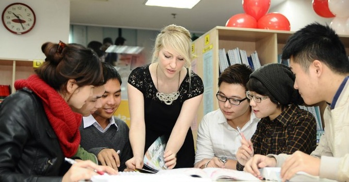 chuyen gia nuoc ngoai