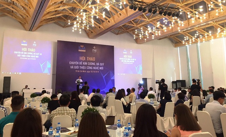 Hội thảo chuyên đề kim cương, đá quý do Hội Mỹ nghệ kim hoàn TPHCM (SJA) tổ chức. Ảnh: Đại Việt