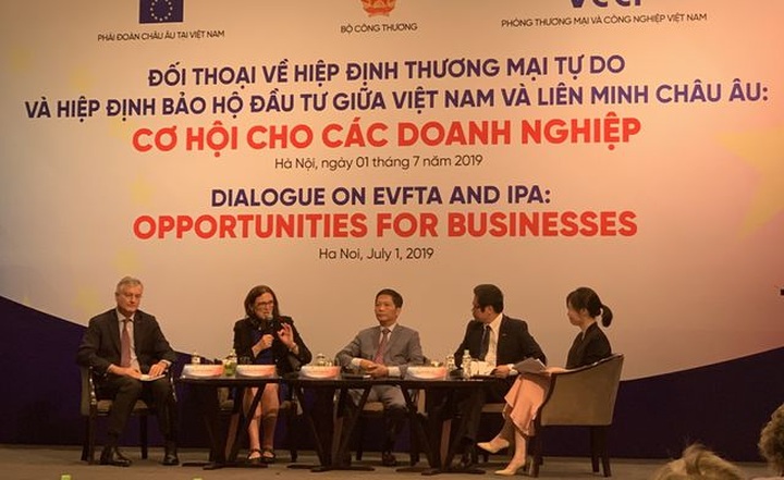 Ký kết EVFTA: Thông thị trường phải thoáng thể chế, đừng trói DN rồi thả ra đại dương - 1