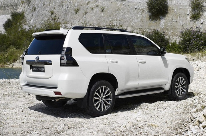 Land Cruiser Prado 2021 sắp về Việt Nam, đại lý báo giá hơn 2,5 tỷ đồng - 3
