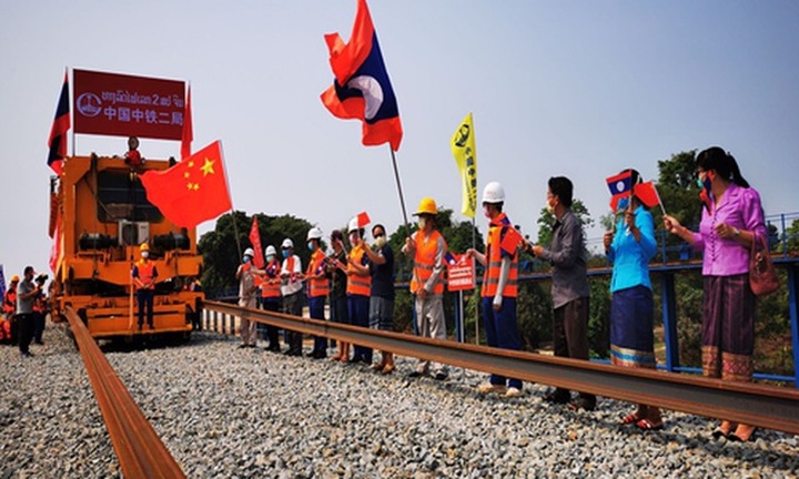 Lào có nguy cơ rơi vào bẫy nợ của Trung Quốc - 1