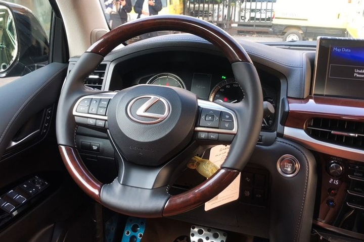 Lexus LX570 Super Sport 2021: Thay đổi nhẹ nhưng đại gia Việt vẫn săn đón - 8