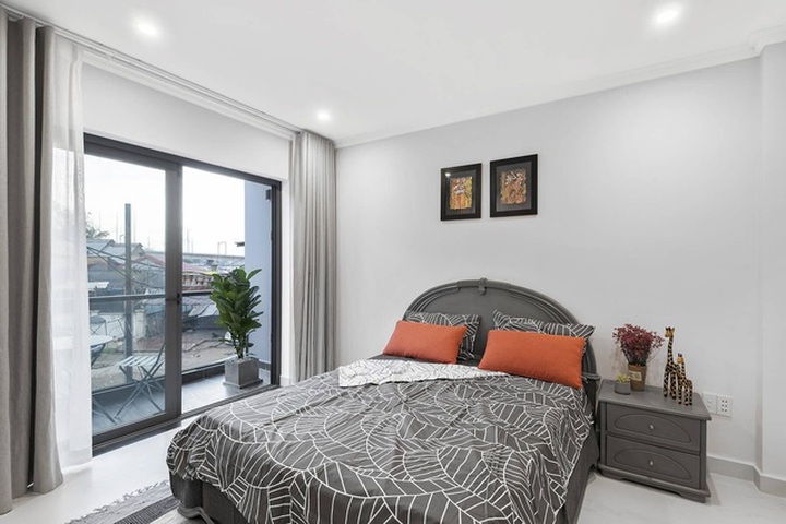 Màn lột xác ngoạn mục của nhà cũ 200m2 ở Sài Gòn khiến ai cũng trầm trồ - 11