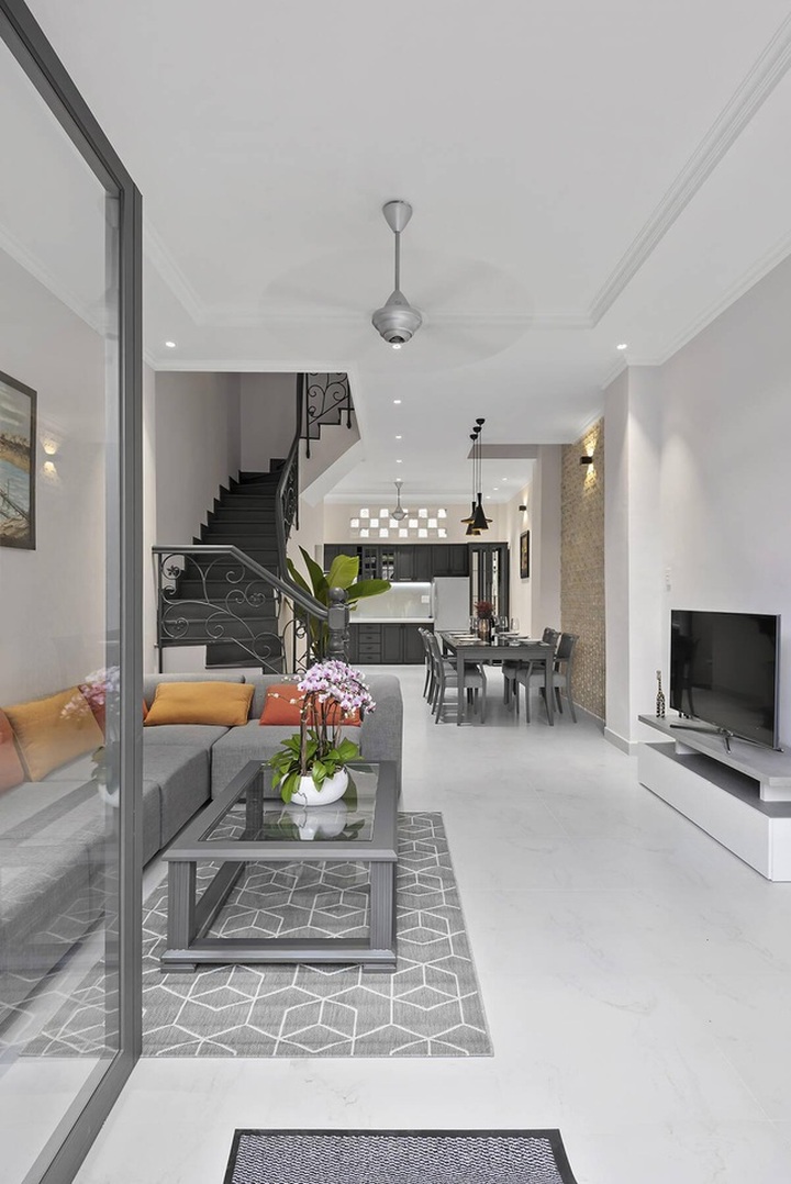 Màn lột xác ngoạn mục của nhà cũ 200m2 ở Sài Gòn khiến ai cũng trầm trồ - 5