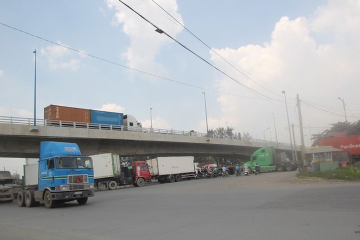 Mở rộng đường vào cảng lớn nhất Việt Nam - 2