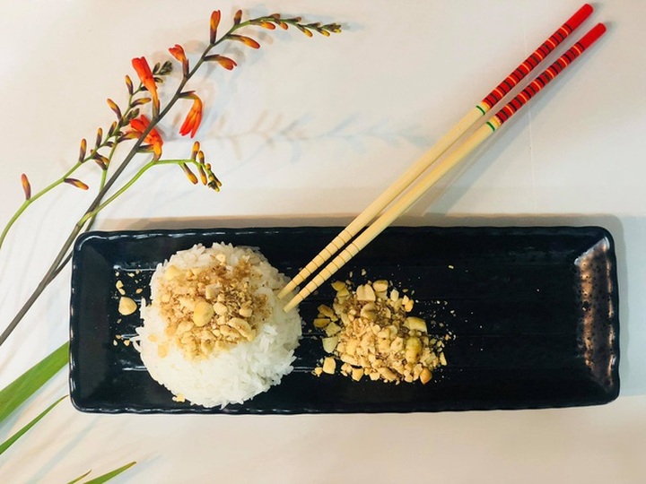 Muối vừng nhà nghèo, đồ quê bỗng chốc đắt như thịt bò Mỹ - 1