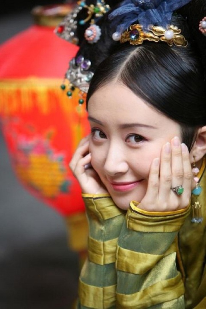 Mỹ nhân Thiên long bát bộ sa sút sự nghiệp, phải livestream bán hàng - 1