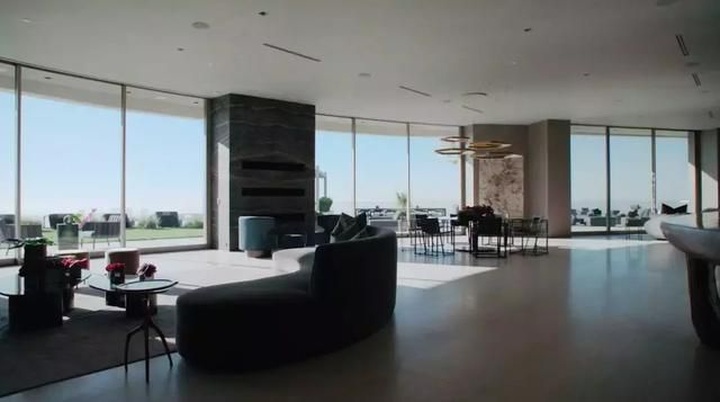 Ngắm kiến trúc siêu độc đáo của biệt thự trị giá 42 triệu USD ở Los Angeles - 9