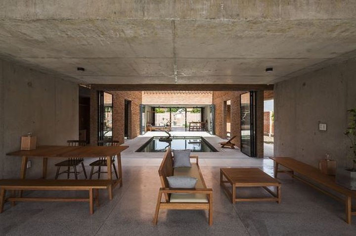 Ngôi nhà gạch ở Long An đẹp khó tin, nổi bật trên báo ngoại - 3