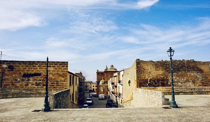 Người Trung Quốc đổ xô đến mua nhà ở Sicily, Ý không chỉ vì giá 1 euro - 4