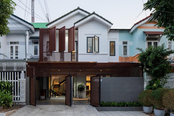 Nhà cũ bí bách ở Kiên Giang lột xác bằng cách... cắt đôi không gian - 2