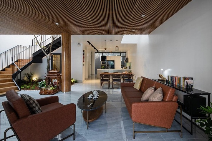 Nhà cũ bí bách ở Kiên Giang lột xác bằng cách... cắt đôi không gian - 6